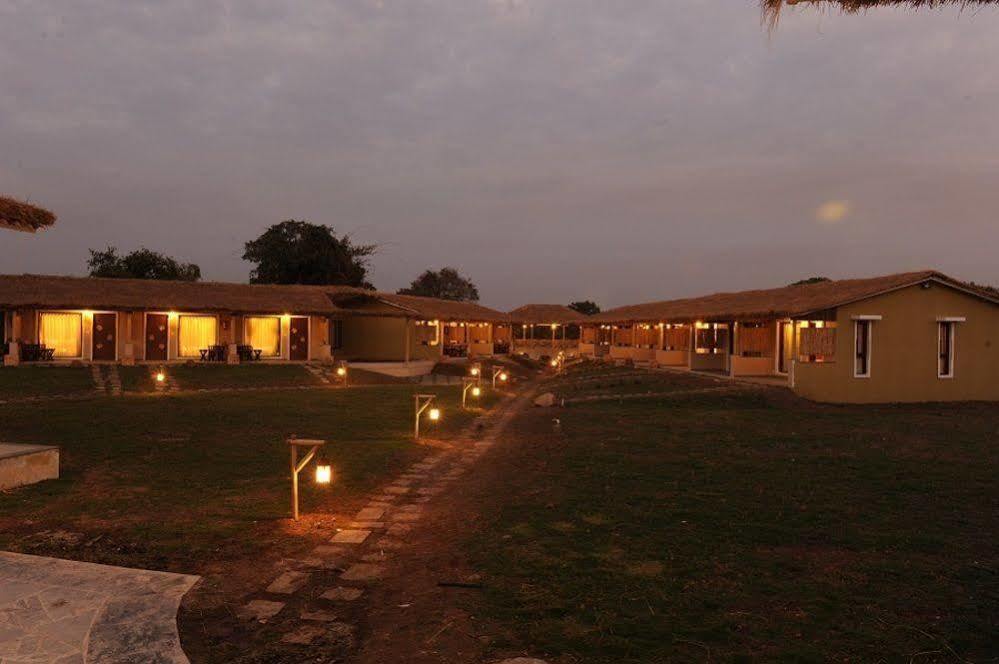Asiatic Lion Lodge Sasan Gir Exterior foto